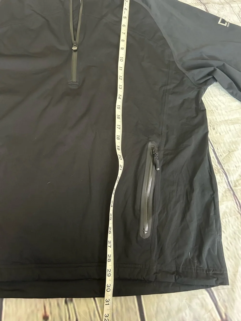 Cutter and buck black pullover short sleeve wind jacket